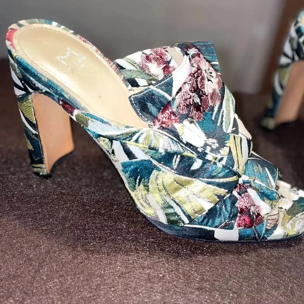 WOMEN'S MARC FISHER "HOGAN" GREEN & PINK FLORAL PRINT SLIDE SQUARE TOE HEELS 7 - Picture 1 of 6